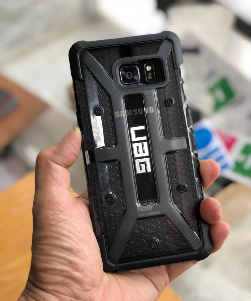 Op lung Samsung Galaxy Note FE UAG Plasma ash